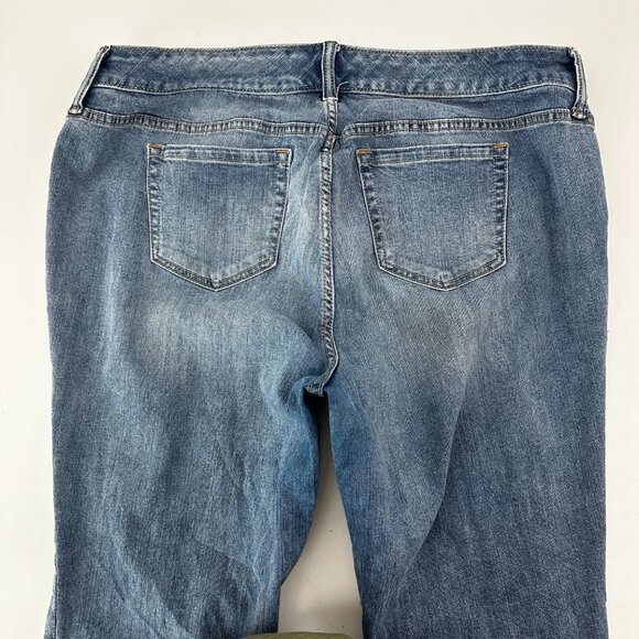 Torrid Boyfriend Distressed Women's size 16 Medium Wash Blue Denim Jeans - Picture 5 of 5